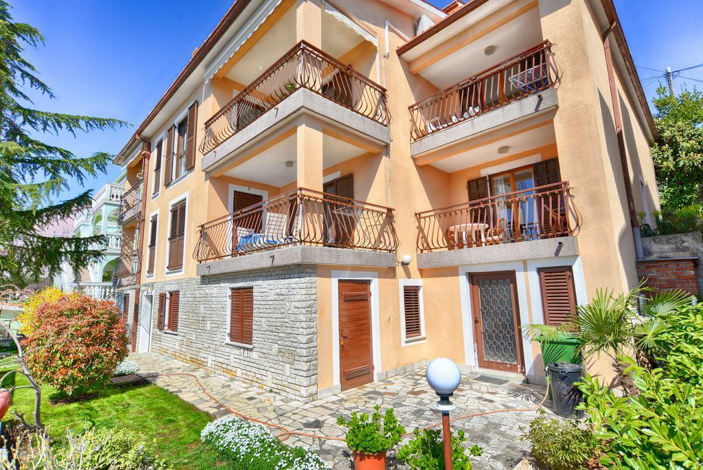Apartments Creska 629 Рабац Экстерьер фото